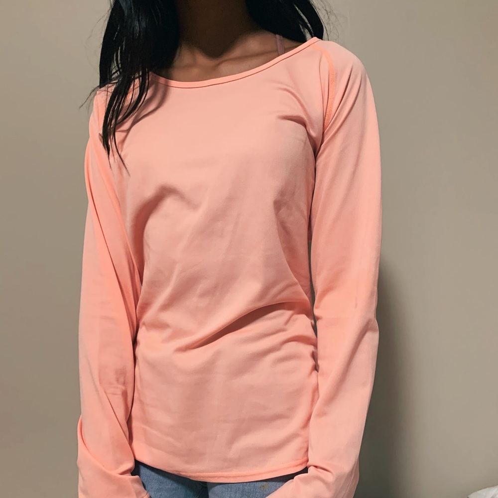 Ｐｅａｃｈ Ｌｏｎｇ  Ｓｌｅｅｖｅ  Ｓｈｉｒｔ